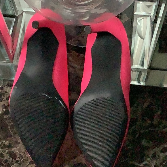 Shoes - Picture 3 of 3